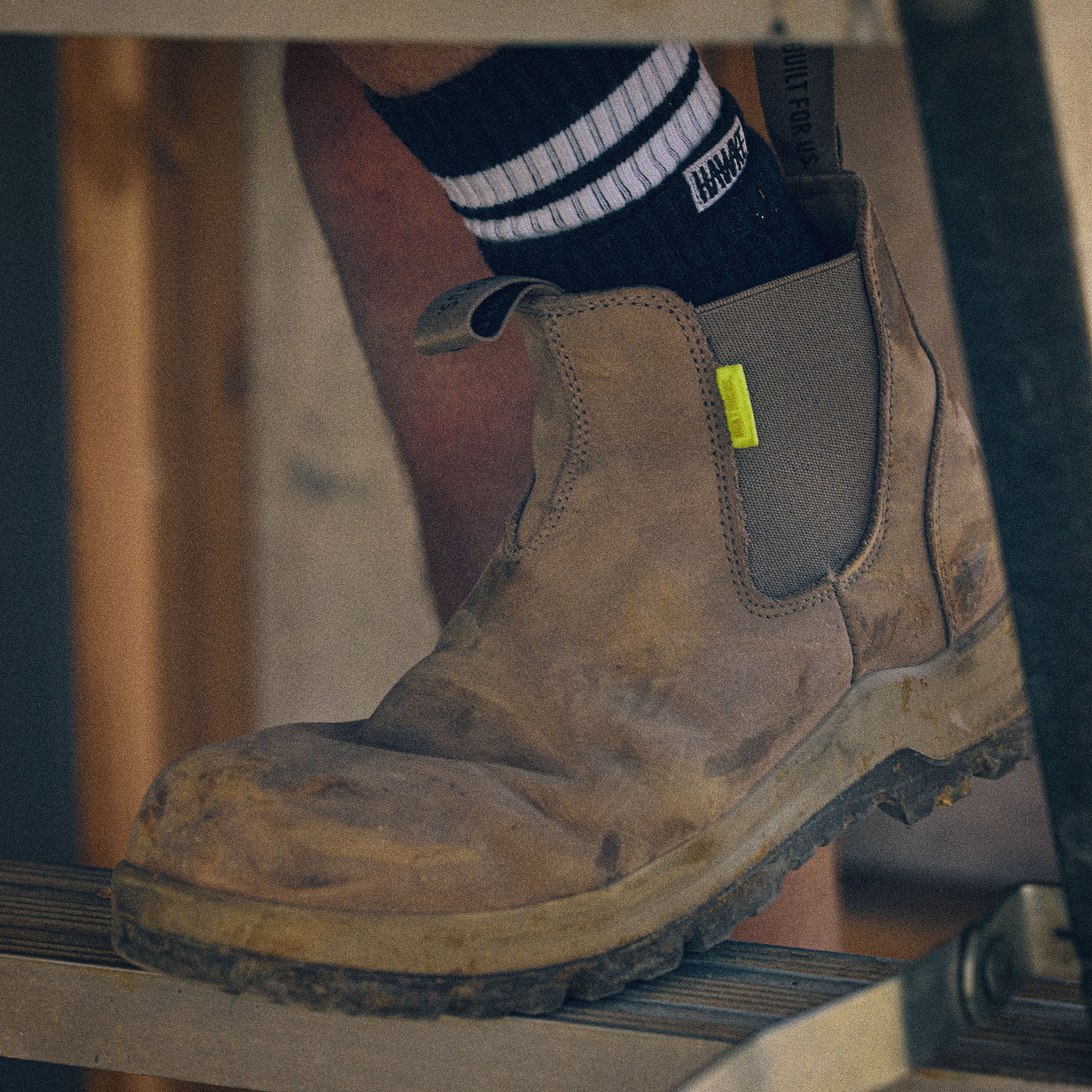 FLUX 2 // ELASTIC SIDE SAFETY BOOT