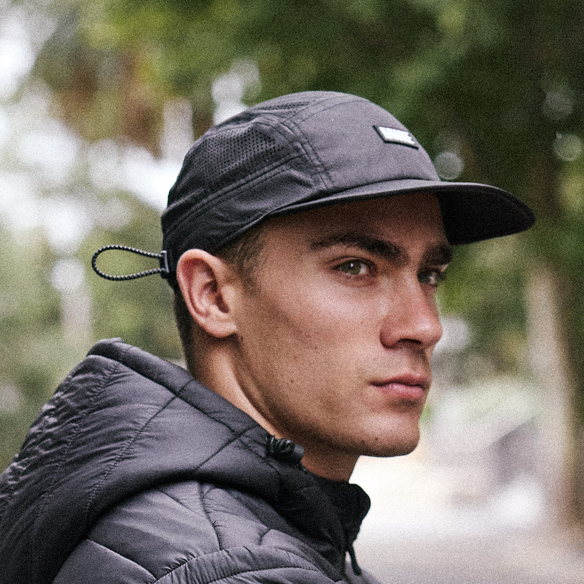 VAPOUR CAP // BLACK